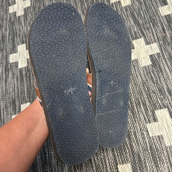 Tommy Hilfiger Brand New Size 11 Flip Flops - Picture 2 of 3